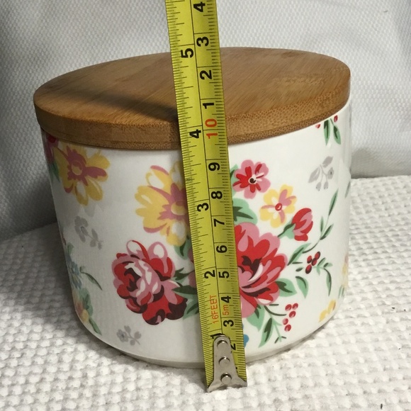 Gracie China By Coastline Imports ~ Floral Kitchen Canister With Wooden Lid - Picture 9 of 9